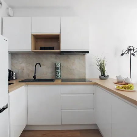 Komfortowy Z Balkonem I Parkingiem 公寓