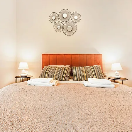 Komfortowy Z Balkonem I Parkingiem 公寓