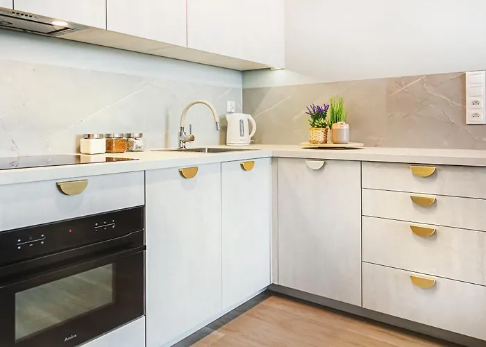 Apartment Komfortowy Z Balkonem I Parkingiem *