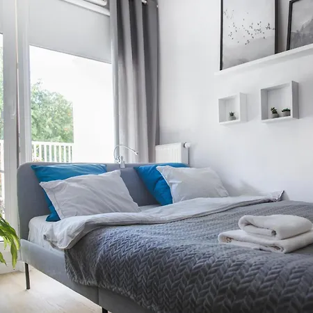 Komfortowy Z Balkonem I Parkingiem 브로츠와프