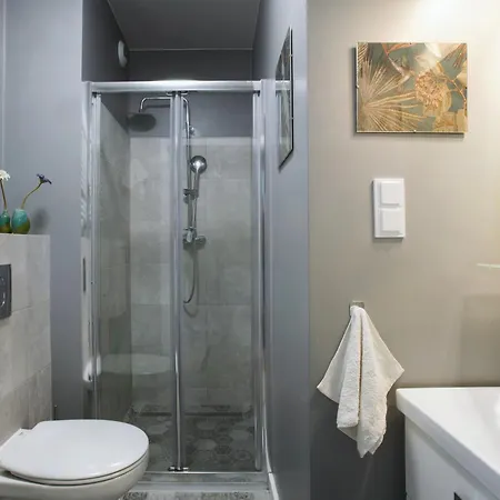 Komfortowy Z Balkonem I Parkingiem * 브로츠와프