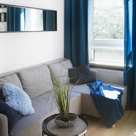 Komfortowy Z Balkonem I Parkingiem Apartament Wrocław