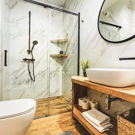 아파트 Komfortowy Z Balkonem I Parkingiem