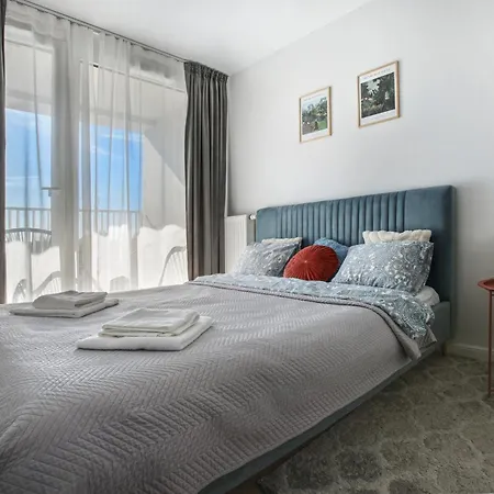 Komfortowy Z Balkonem I Parkingiem Apartament