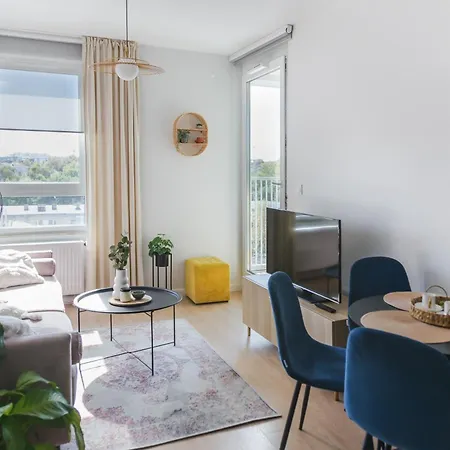 Apartment Komfortowy Z Balkonem I Parkingiem