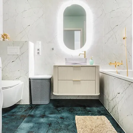 アパート Komfortowy Z Balkonem I Parkingiem