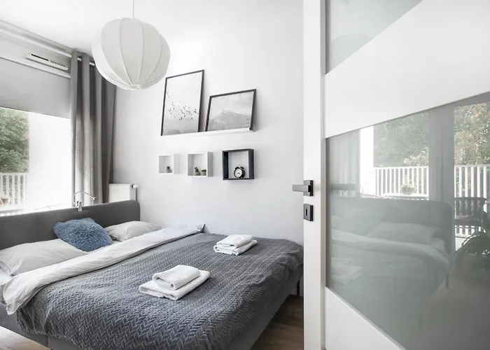 Komfortowy Z Balkonem I Parkingiem *