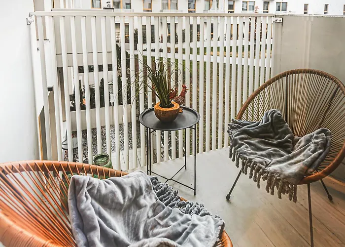 Komfortowy Z Balkonem I Parkingiem Appartement