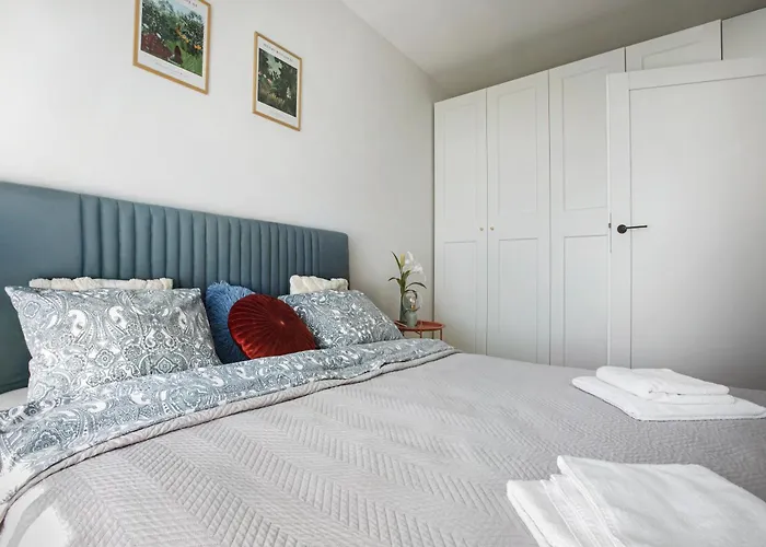 Komfortowy Z Balkonem I Parkingiem * Wrocław