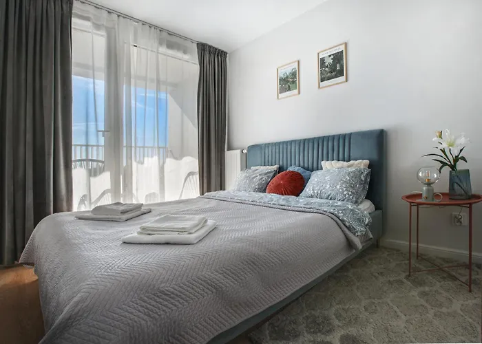 Komfortowy Z Balkonem I Parkingiem Apartment