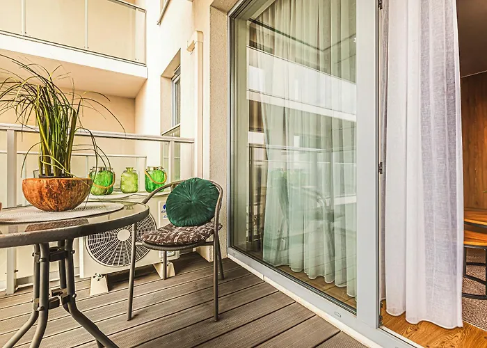 Komfortowy Z Balkonem I Parkingiem Apartment *