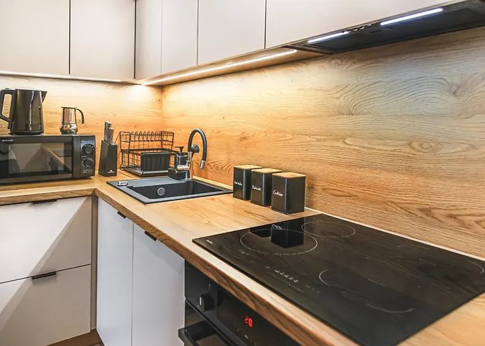 Komfortowy Z Balkonem I Parkingiem *