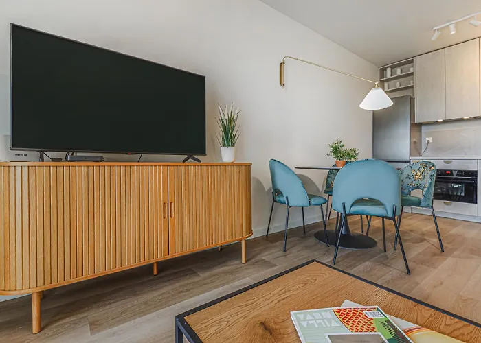 Apartment Komfortowy Z Balkonem I Parkingiem Breslau