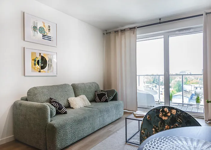 Komfortowy Z Balkonem I Parkingiem Breslau